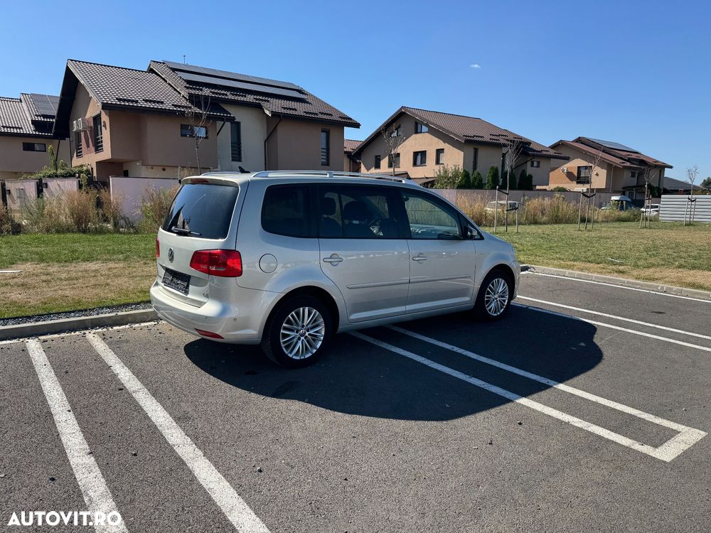 Volkswagen Touran - 7