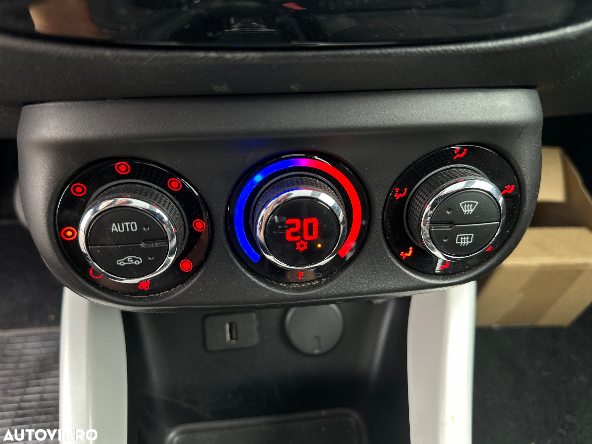 Opel Adam 1.0 ecoFLEX Start/Stop Germany's next Topmodel - 10