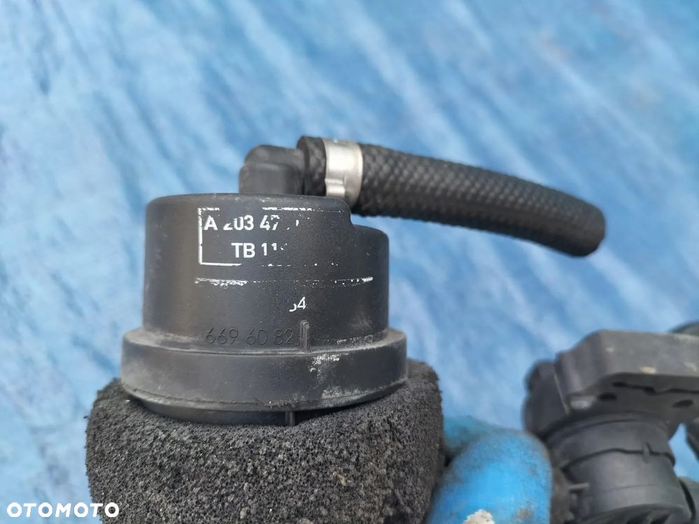 ZAWÓR CZUJNIK RURKA PRZEWÓD ODPOWIETRZAJACY RURKA OPARÓW PALIWA ZBIORNIK PODCIŚNIENIA SILNIKA POWIETRZA A2034711915 A0044705593 MERCEDES CLK W209 3.0 V6 CLC W203 3.5 - 5