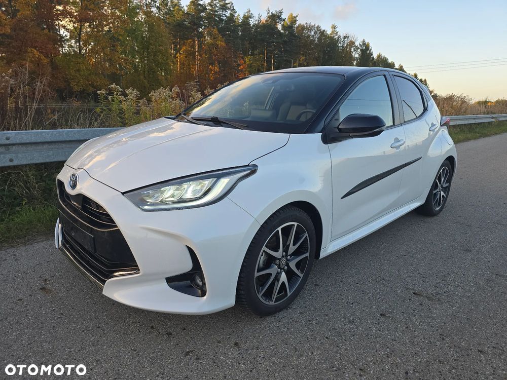 Toyota Yaris Hybrid 1.5 Executive - 1