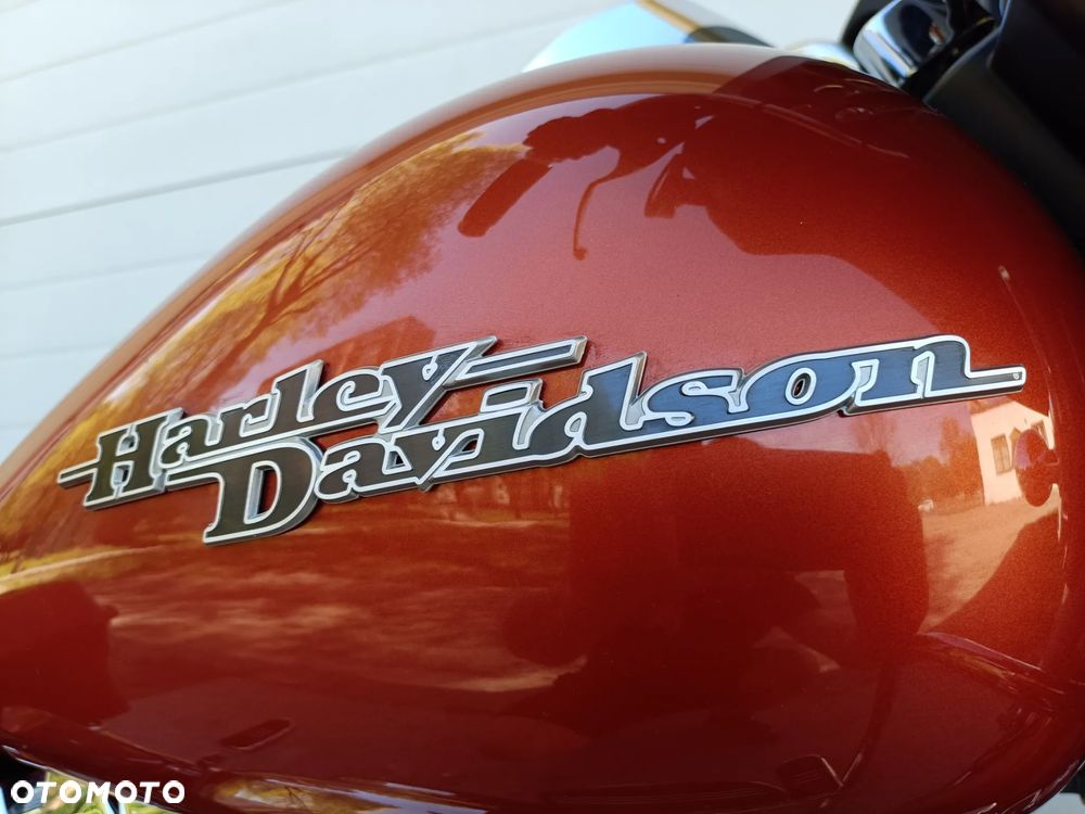 Harley-Davidson Touring Street Glide - 18
