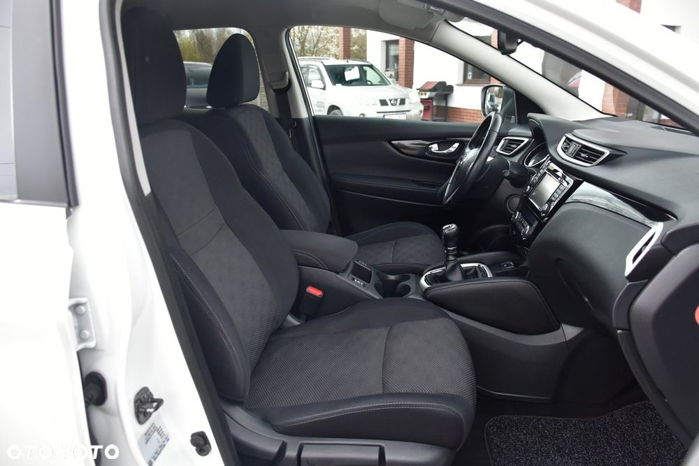 Nissan Qashqai 1.2 DIG-T 360 - 25