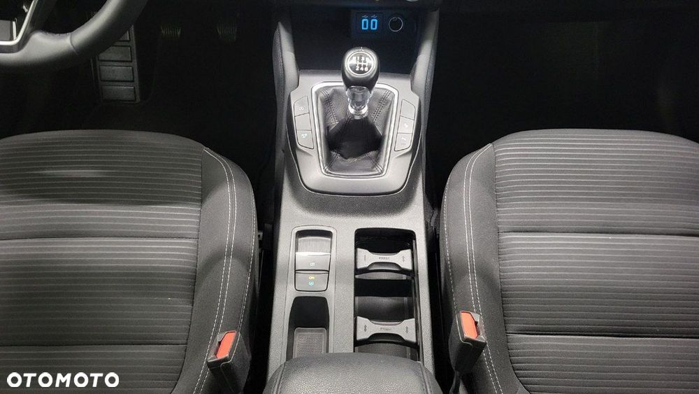 Ford Kuga - 17