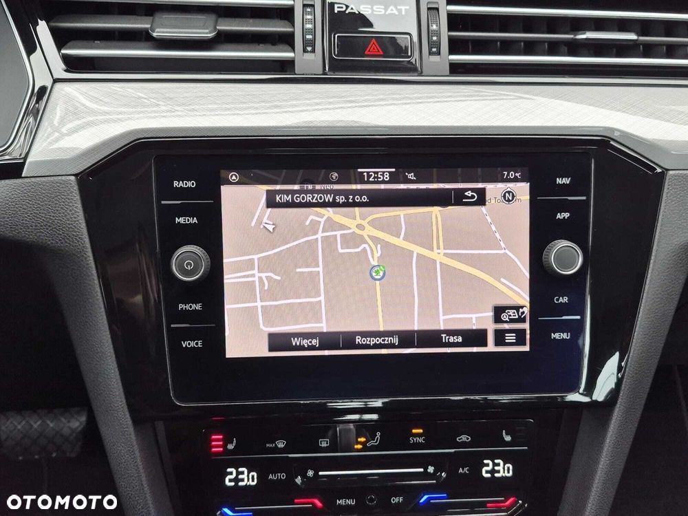 Volkswagen Passat - 9