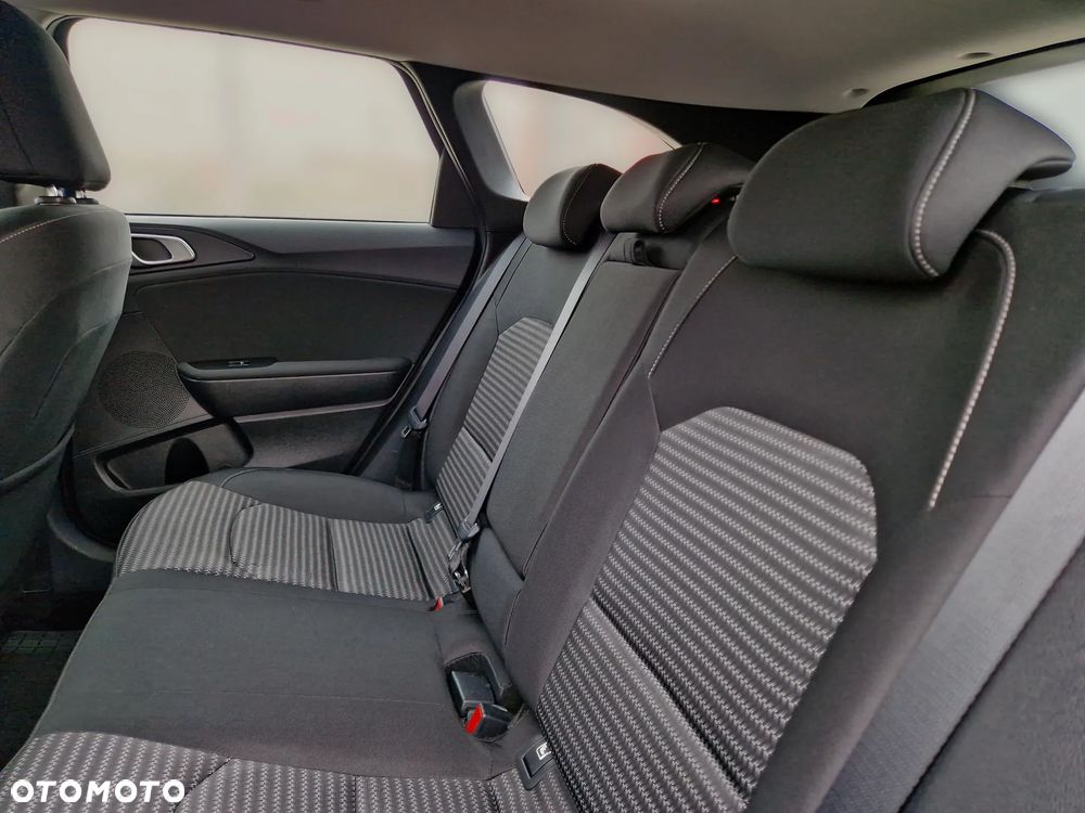 Kia Ceed 1.5 T-GDI M - 25