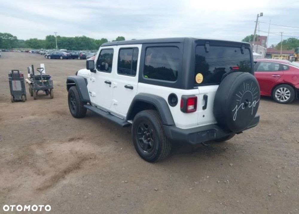 Jeep Wrangler - 6