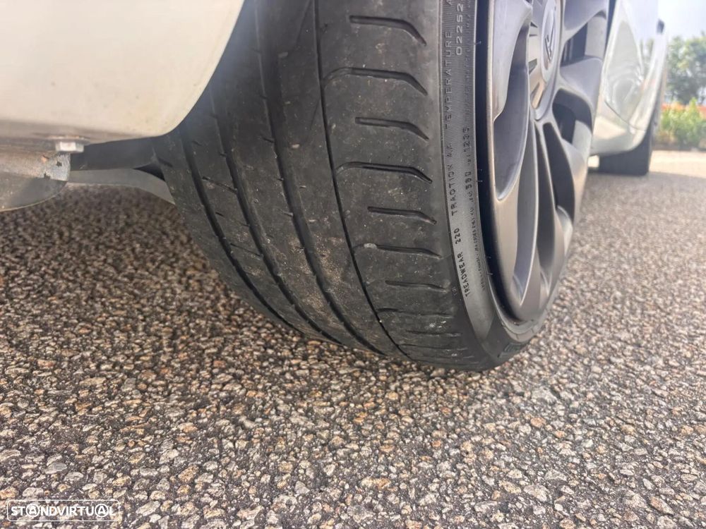 Tesla Model 3 Long Range AWD Dual Motor Performance - 17