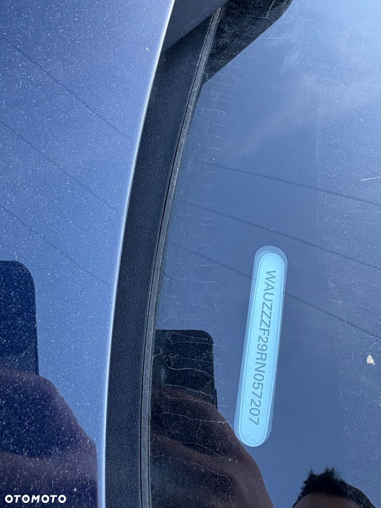 Audi A6 Avant 40 TDI quattro S tronic S line - 13