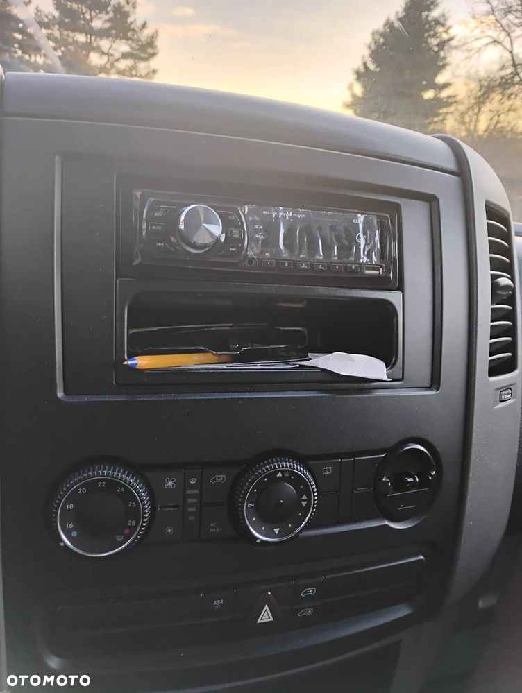 Volkswagen Crafter - 11