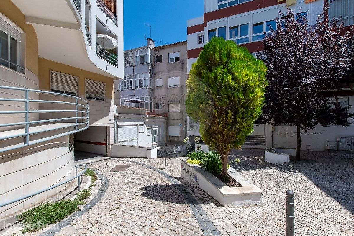 Garagem  para arrendamento - Grande imagem: 3/6