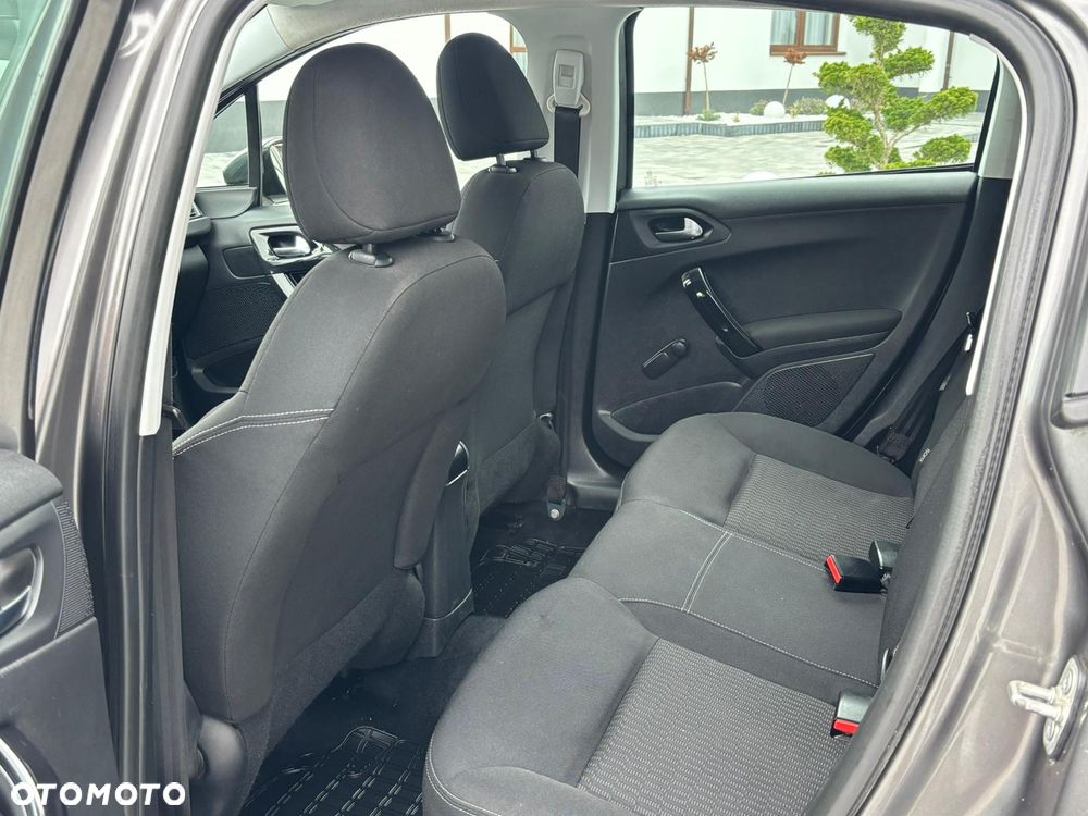 Peugeot 208 1.2 PureTech Active S&S - 17