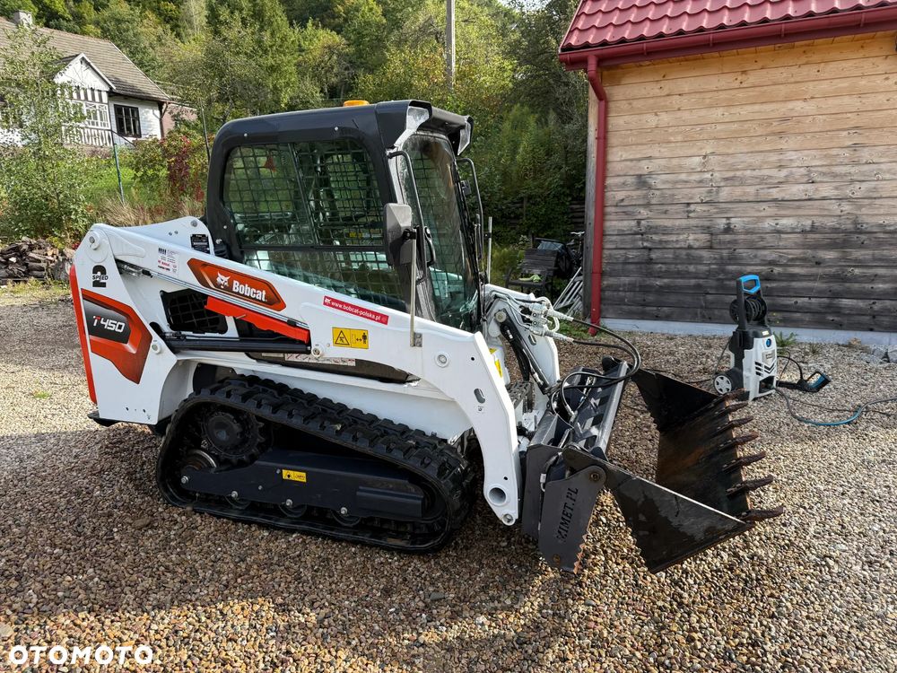 Bobcat T450 - 1
