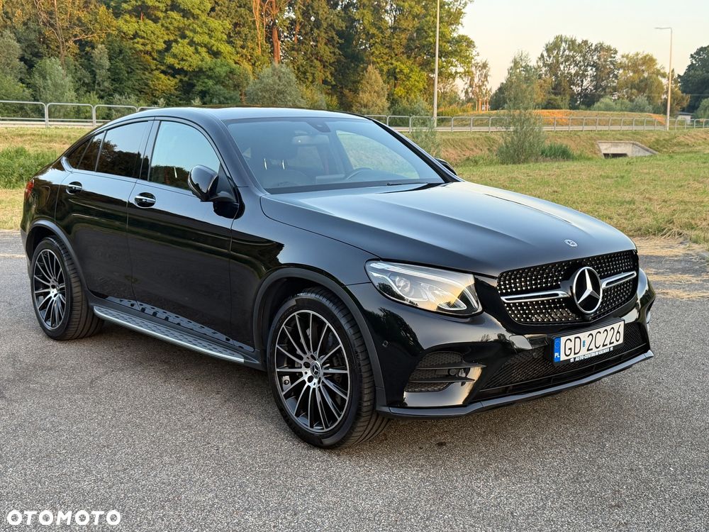 Mercedes-Benz GLC 250 4Matic 9G-TRONIC AMG Line - 12