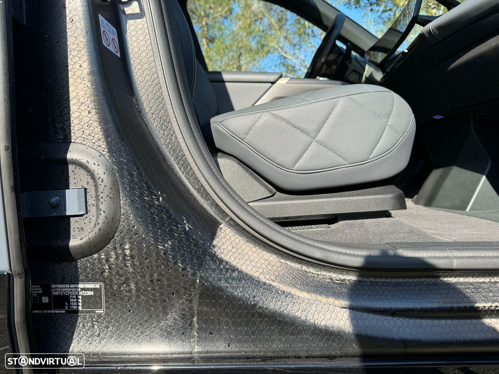 BMW iX xDrive50 - 21