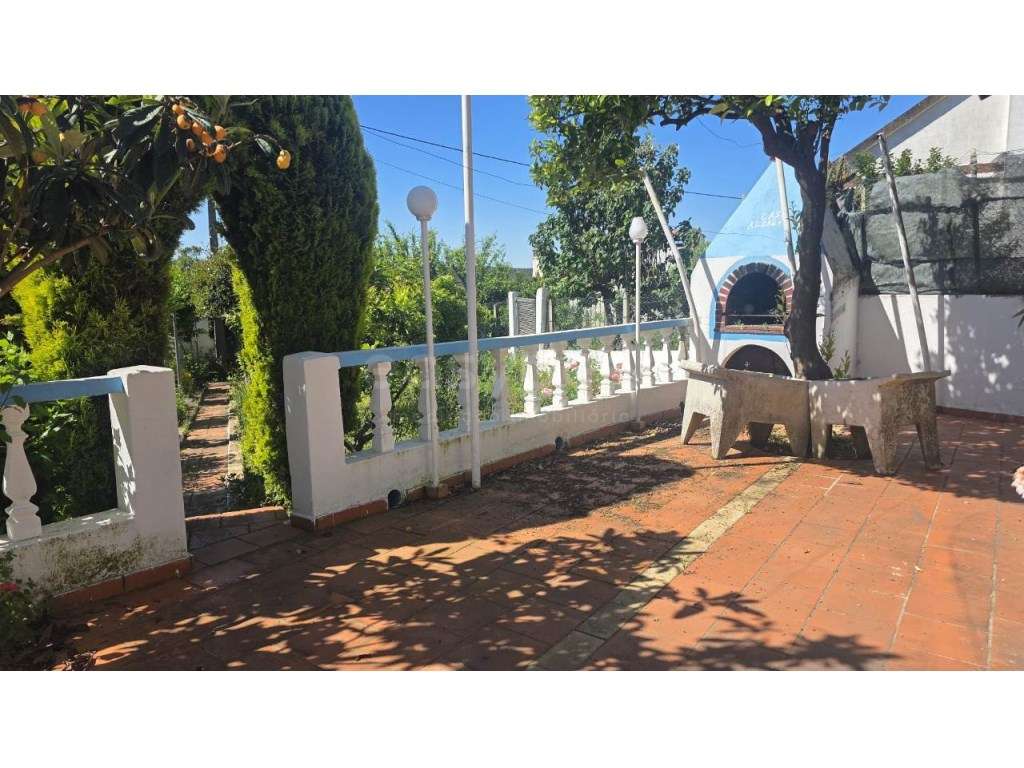 Duas Moradias T3 com Logradouro e garagem - Águas Belas, Ferreira d... - Grande imagem: 4/40