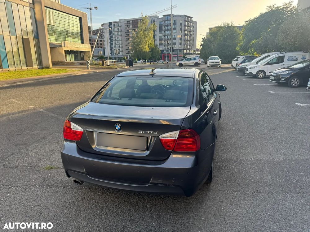BMW Seria 3 320d - 13