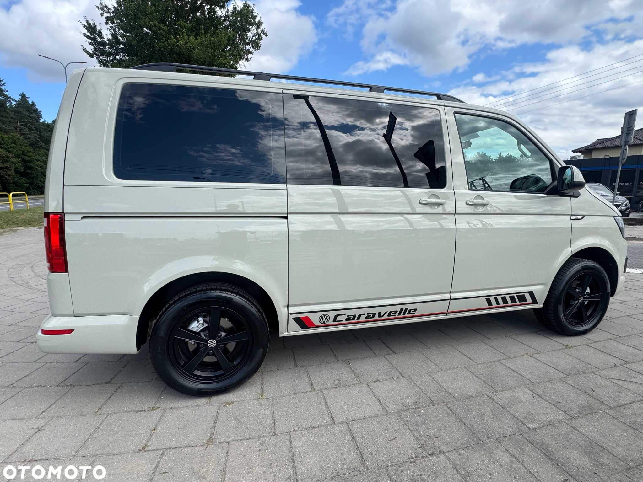 Volkswagen Caravelle 2.0 TDI L1 Highline - 6