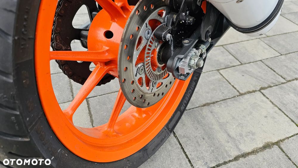 KTM RC 125 - 21