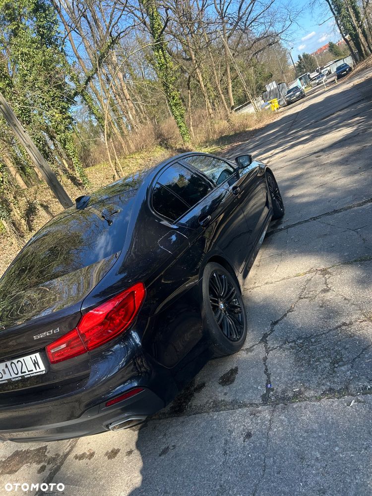 BMW Seria 5 520d MHEV M Sport sport - 17