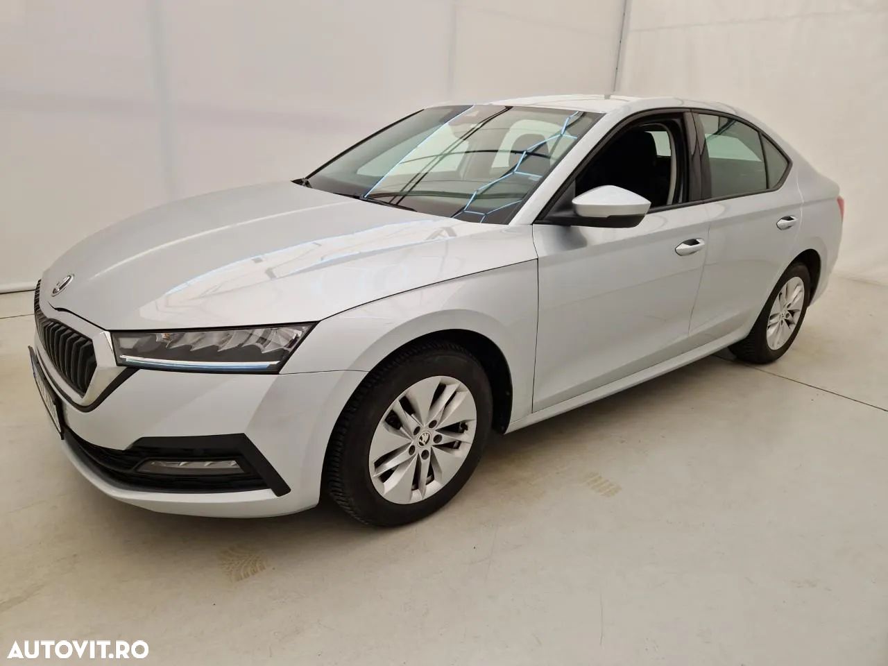Skoda Octavia 2.0 TDI DSG Ambition - 1