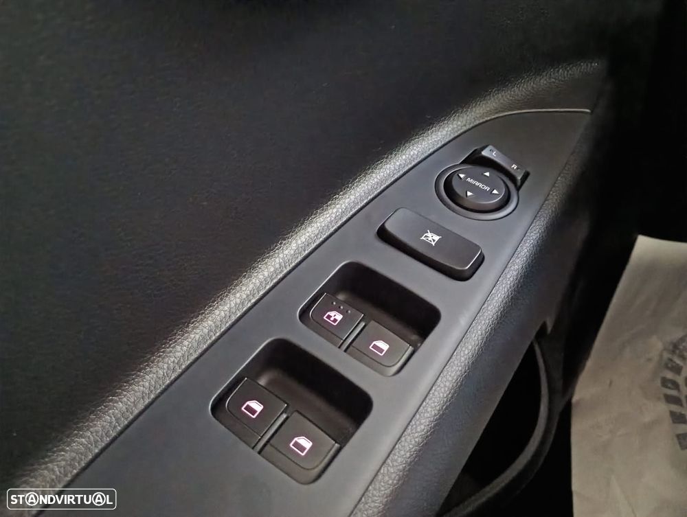 Kia Stonic 1.2 MPi Dynamic - 19