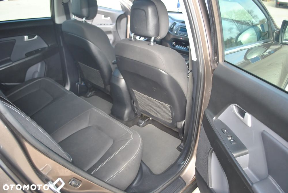 Kia Sportage 2.0 CRDI AWD Fifa World Cup Edition - 4