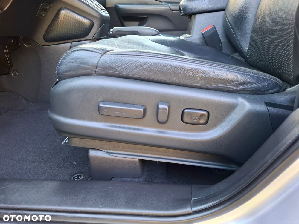 Honda CR-V 2.0i-VTEC 4WD Automatik Executive - 13