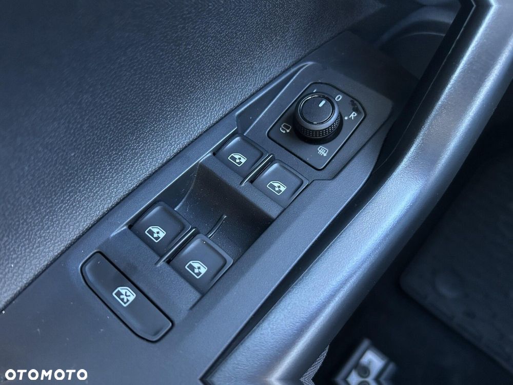 Volkswagen Taigo - 23