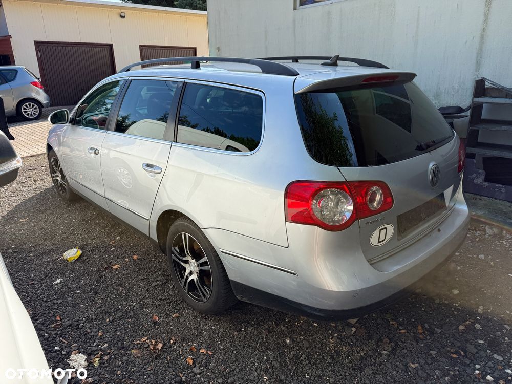 Volkswagen Passat 2.0 TDI DPF BlueMotion Technology Trendline - 3