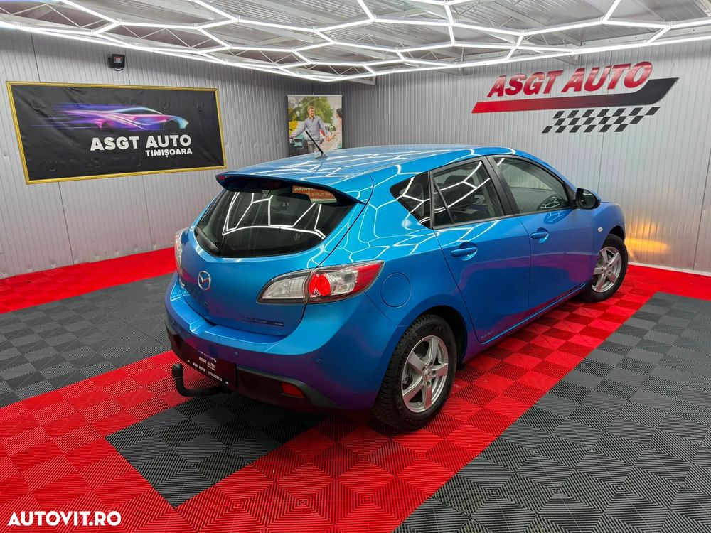 Mazda 3 - 8