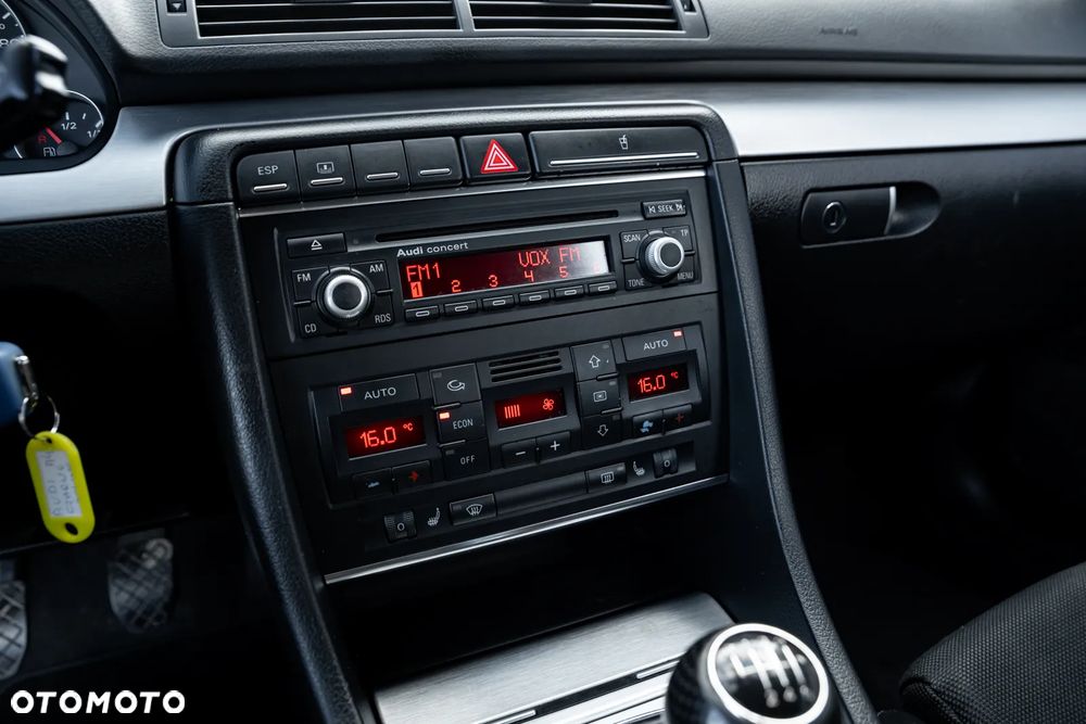 Audi A4 Limousine - 31
