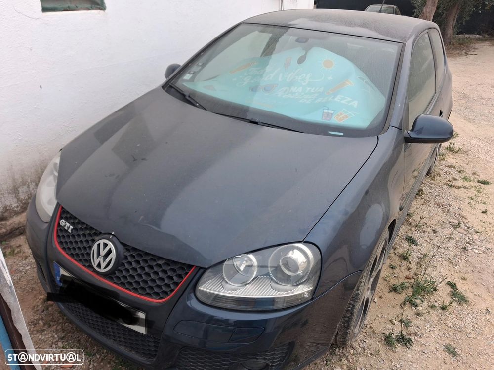 VW Golf 2.0 GTi Pirelli - 1
