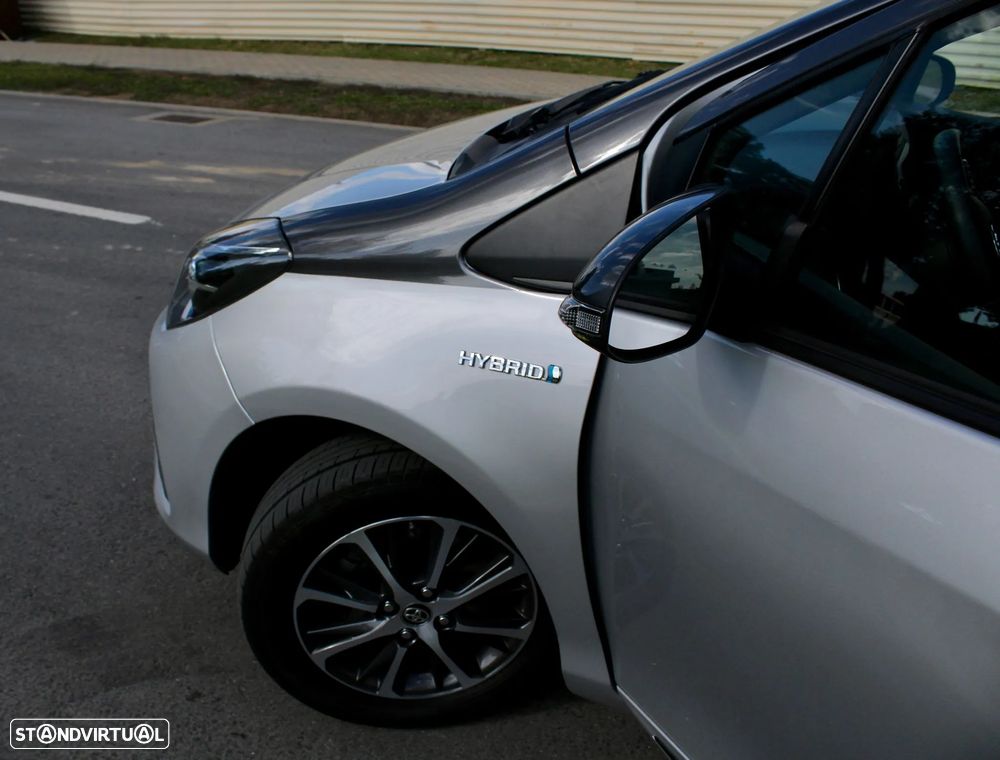 Toyota Yaris 1.5 HSD 20 Anos - 19