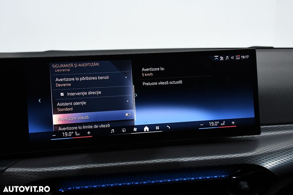 BMW Seria 3 320i xDrive AT - 21