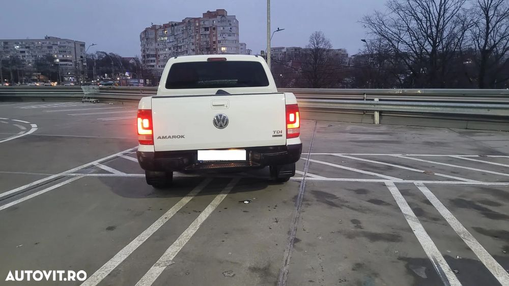 Volkswagen Amarok 2.0 TDI 4x4 Cabina Dubla - 4