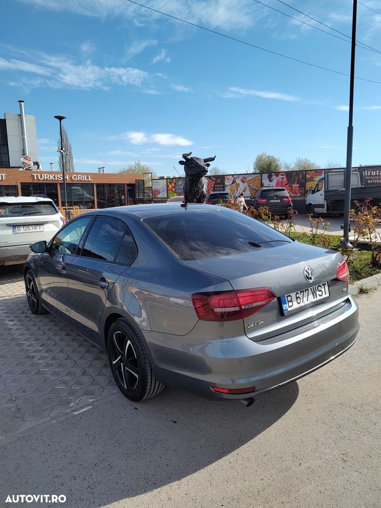 Volkswagen Jetta 1.2 TSI Comfortline - 9