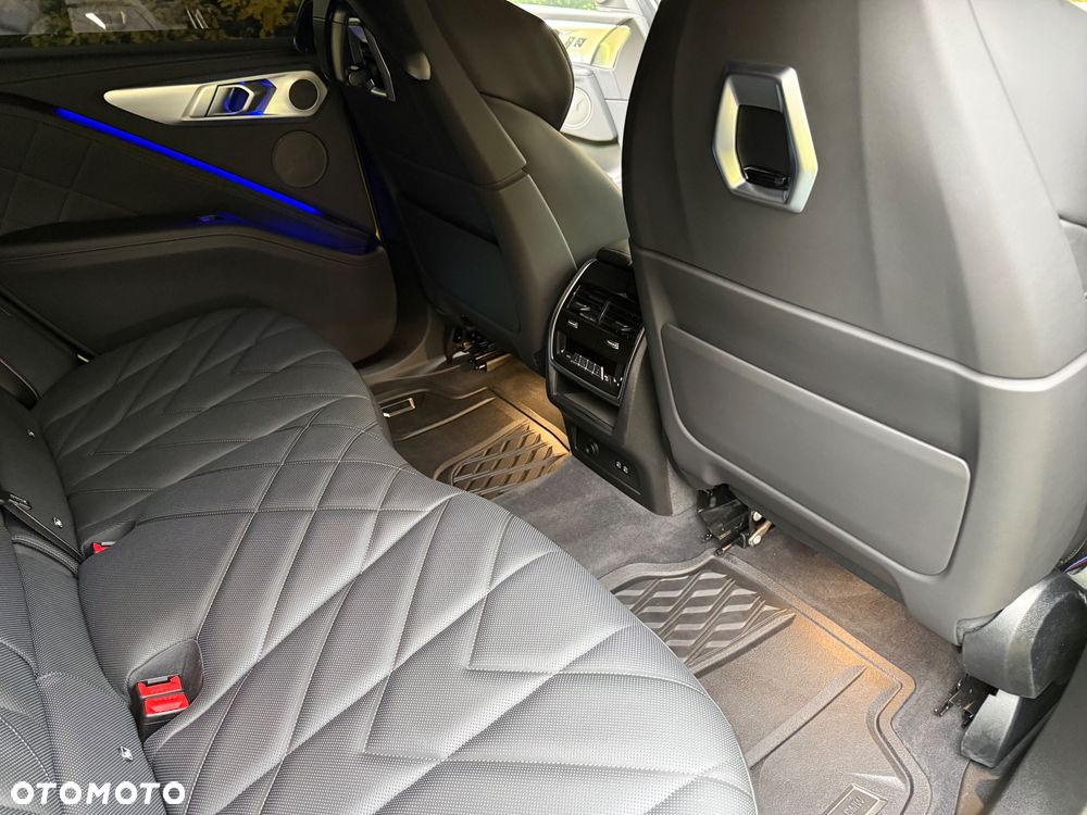 BMW XM ver-50e-phev-sport - 16