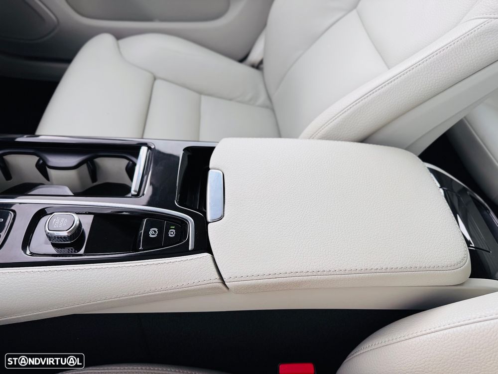 Volvo V60 2.0 T6 AWD TE Inscription Expression - 31