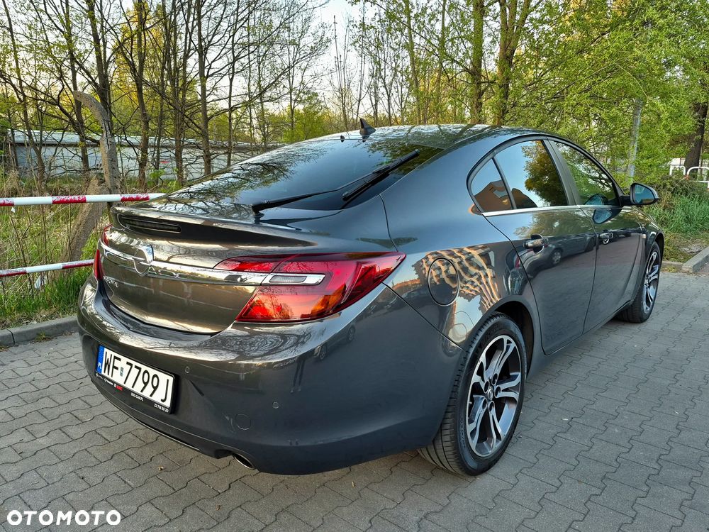 Opel Insignia 2.0 T Cosmo 4x4 S&S - 4