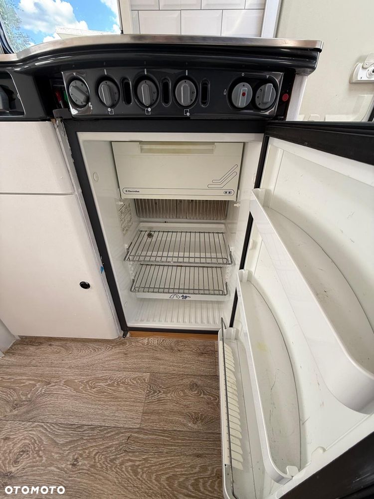 Dethleffs NEW LINE 460 DB/T - 12