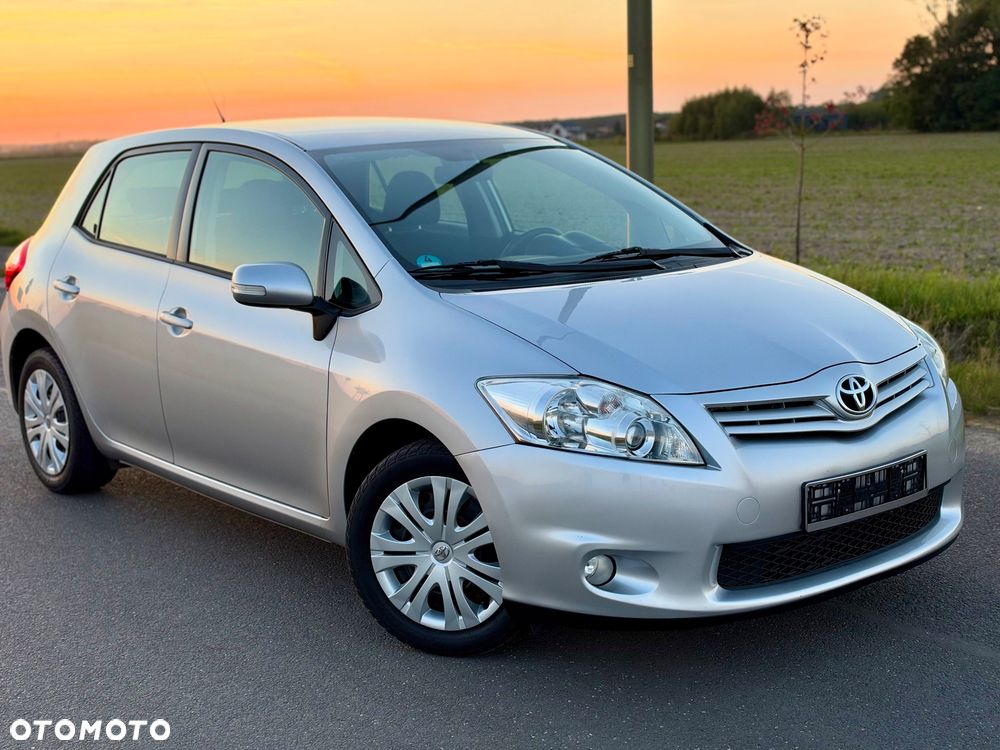 Toyota Auris 1.6 MultiMode Executive - 5