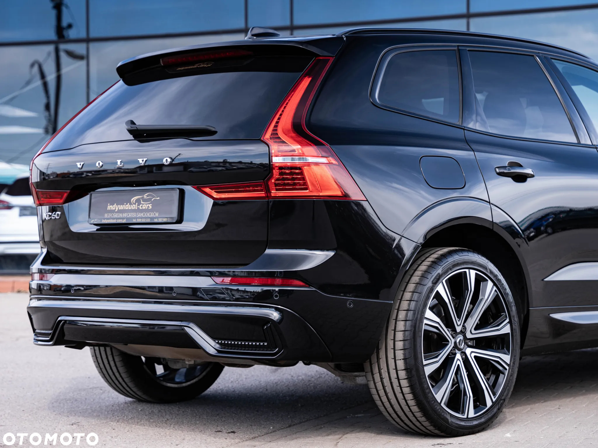 Volvo XC 60 T8 AWD Plug-in Hybrid Ultra Dark - 14