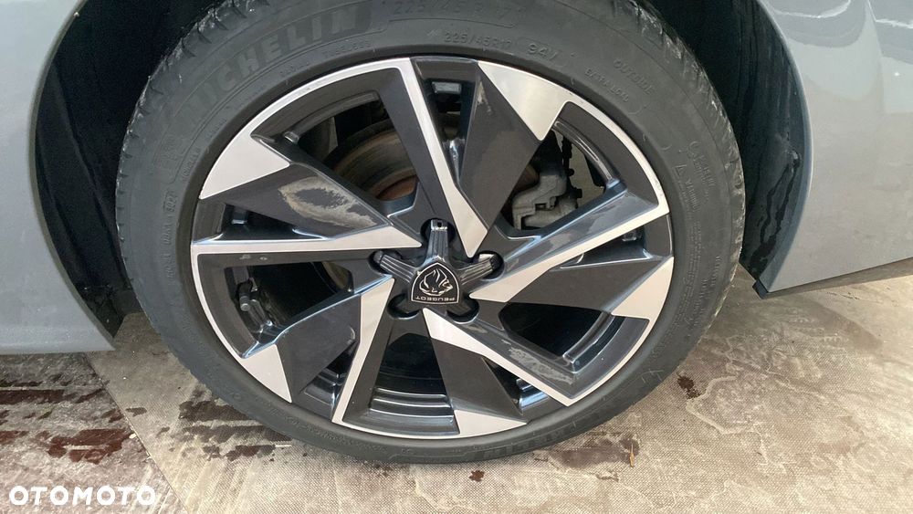 Peugeot 308 1.5 BlueHDi Allure S&S EAT8 - 14