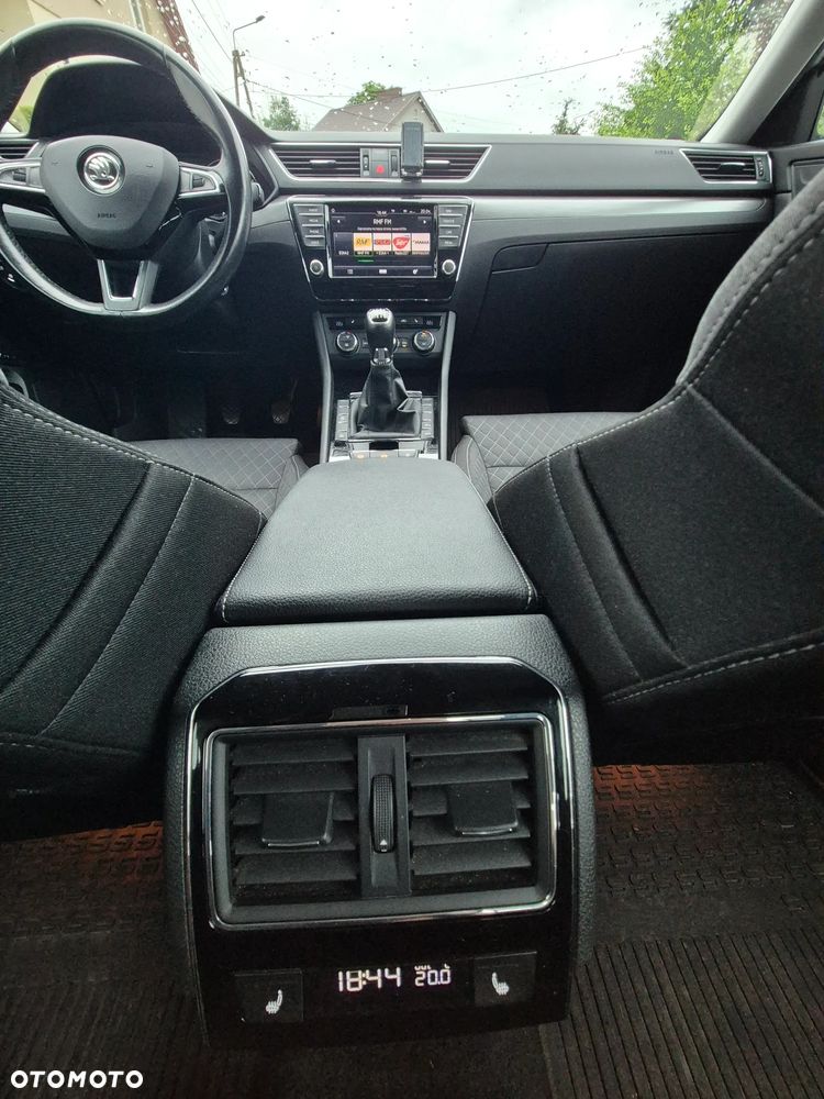 Skoda Superb 2.0 TDI Ambition - 20