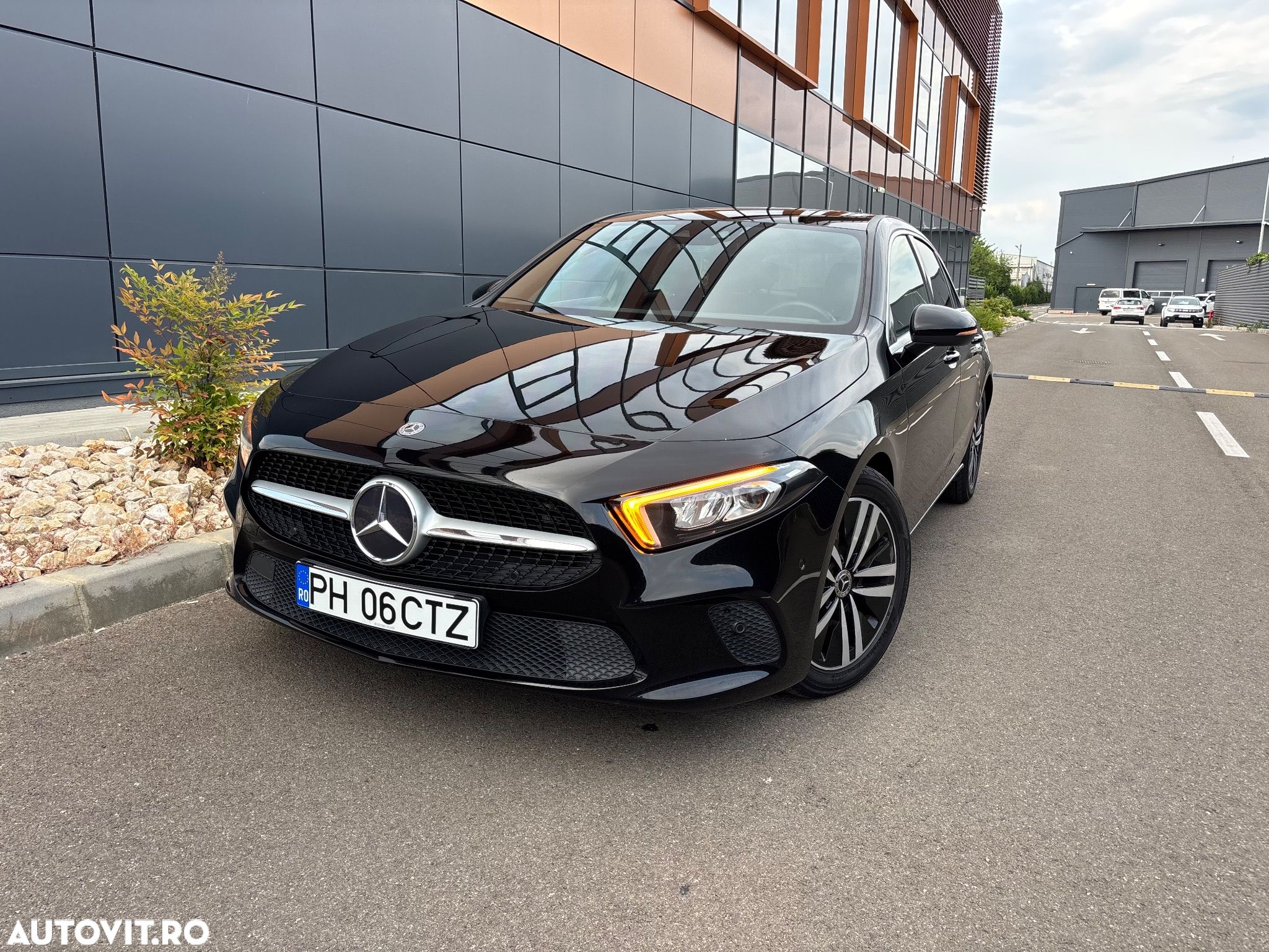 Mercedes-Benz A 180 7G-DCT Edition 2021 - 1