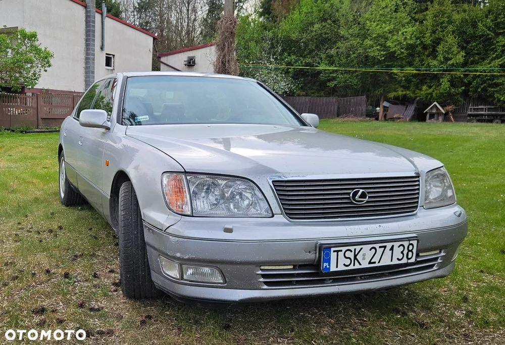 Lexus LS Standard - 2
