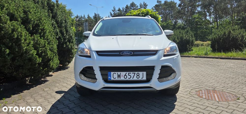 Ford Kuga 1.5 EcoBoost 2x4 Titanium - 3