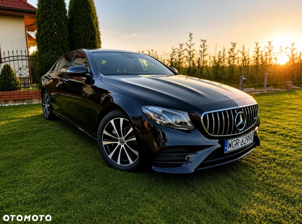 Mercedes-Benz Klasa E 220 d Business Edition 9G-TRONIC - 1