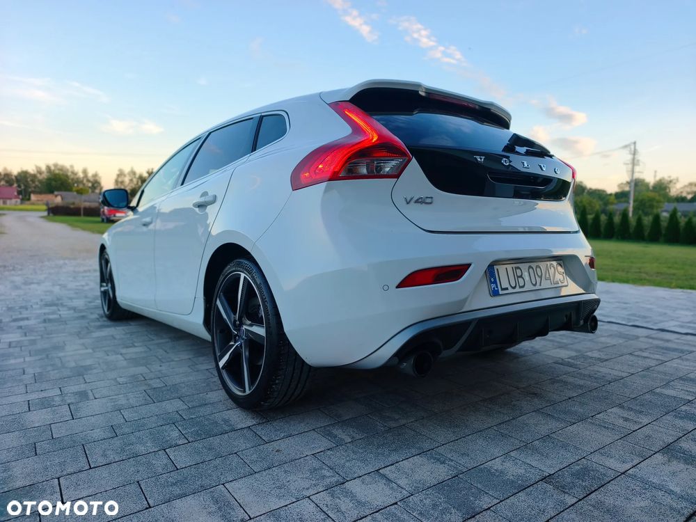 Volvo V40 T3 R-Design Momentum - 10