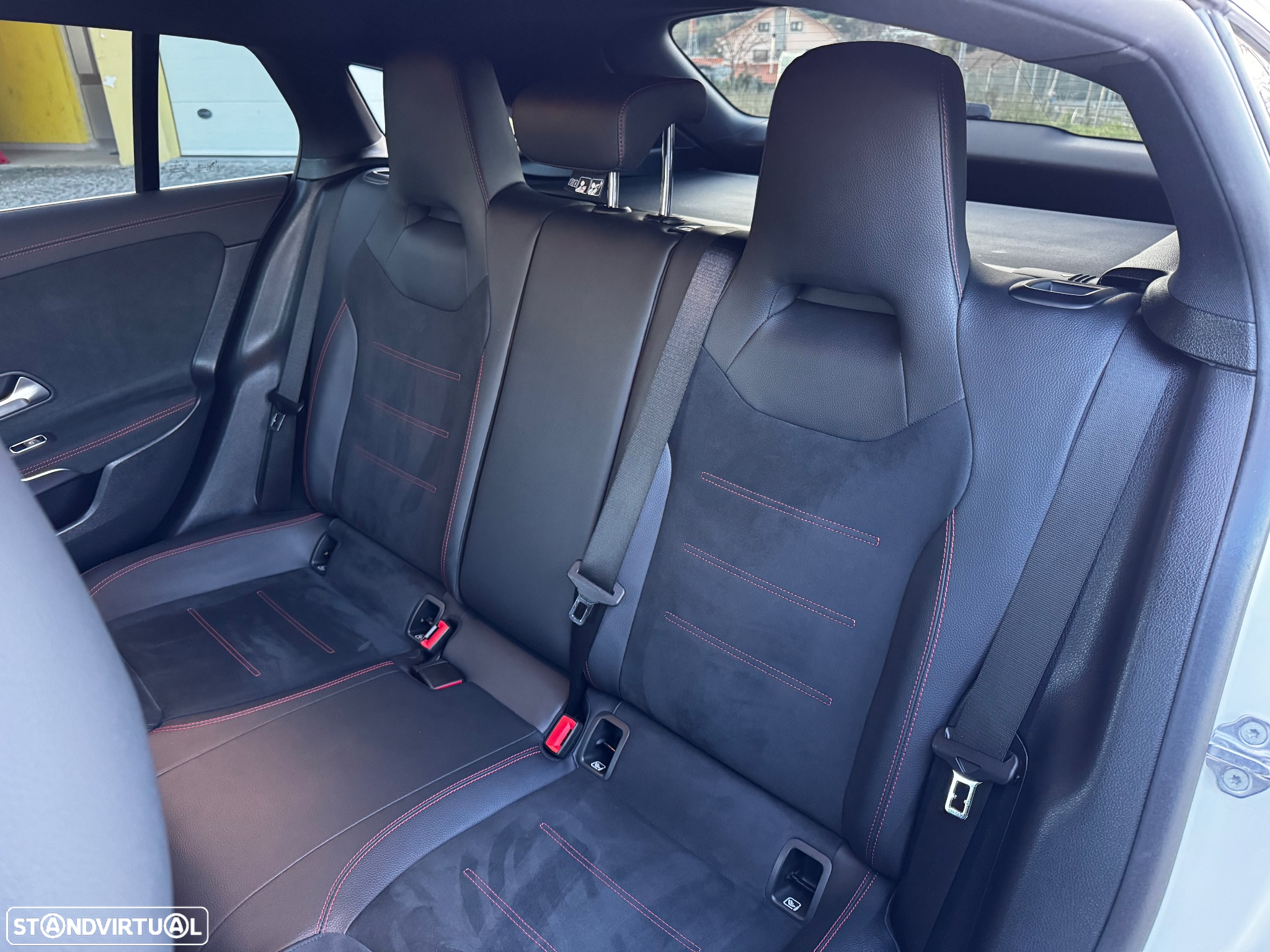 Mercedes-Benz CLA 180 d Shooting Brake AMG Line Aut. - 14